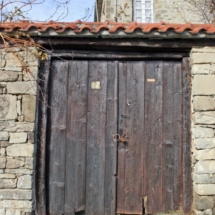18 18