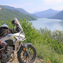 2) CAUCASUS GEORGIA (1) 2) CAUCASUS GEORGIA (1)